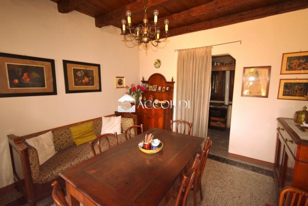 CASA INDIPENDENTE di 20 vani e di 500 mq (GODEGA DI SANT'URBANO) rif. GG56_6 - Foto 15