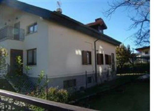 Immobile in asta di 181 m² con più di 5 locali e box auto in vendita a Tolmezzo - Foto 3