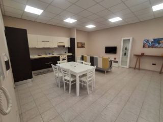BILOCALE ARREDATO COMPRESO UTENZE POMIGLIANO D'ARCO
