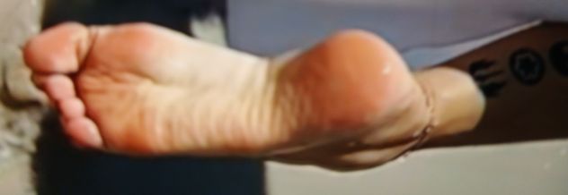 Pagami per adorare i miei piedi