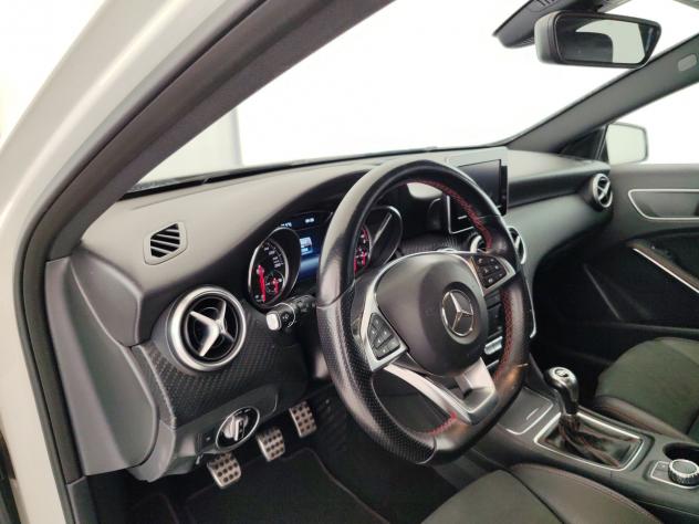 Mercedes-Benz Classe A 180 d Premium - Foto 8