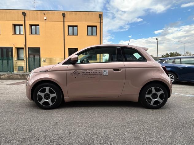 FIAT 500 500e 3+1 42 kWh Passion - Foto 5