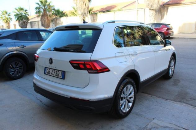 VOLKSWAGEN Tiguan 2.0 TDI 150 CV SCR DSG rif. 23957361 - Foto 4