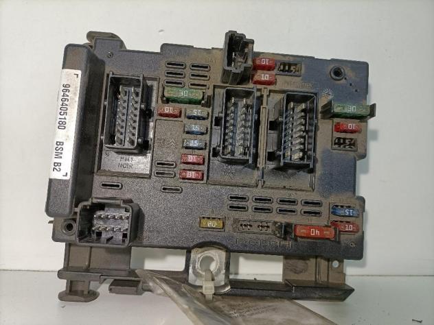 CENTRALINA PORTA FUSIBILI PEUGEOT 307 Berlina 9646405180 DW10TD diesel 1997 (0105)