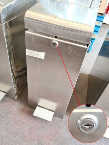 4 contenitori di sacchetti in inox a pedale usati - Foto 2