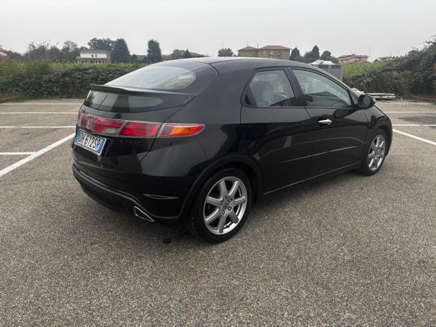 Honda Civic 1.8 i-VTEC 5p. Exec. LH i-P i-Sh AUTOMATICA - Foto 7