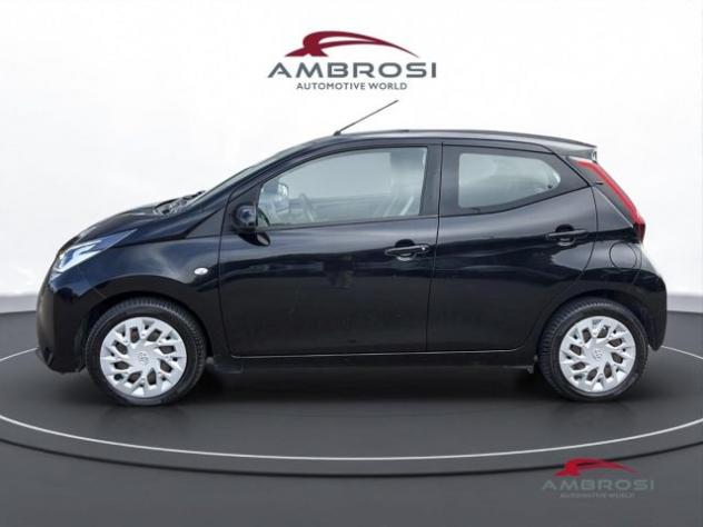 TOYOTA Aygo Connect 1.0 VVT-i 72 CV 5 porte x-play MMT rif. 24174367 - Foto 6