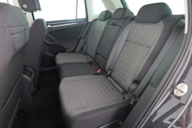 VOLKSWAGEN Tiguan Tiguan 2.0 TDI 150 CV SCR DSG Life rif. 23998730 - Foto 3