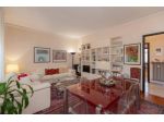 Appartamento di 120 m² con 5 locali e box auto in vendita a Torino