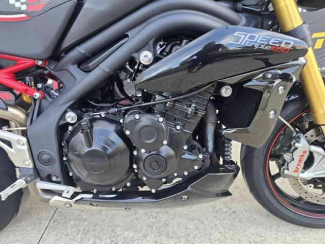TRIUMPH Speed Triple 1050 / R Export Video 360 rif. 24039644 - Foto 5
