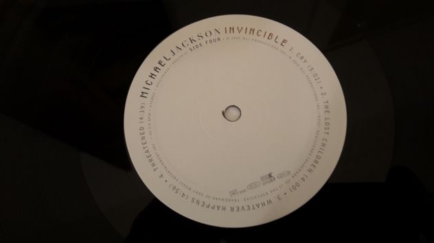 MICHAEL JACKSON, INVINCIBLE, (ALBUM) DOPPIO LP, 2001 TRADEMARK. - Foto 8