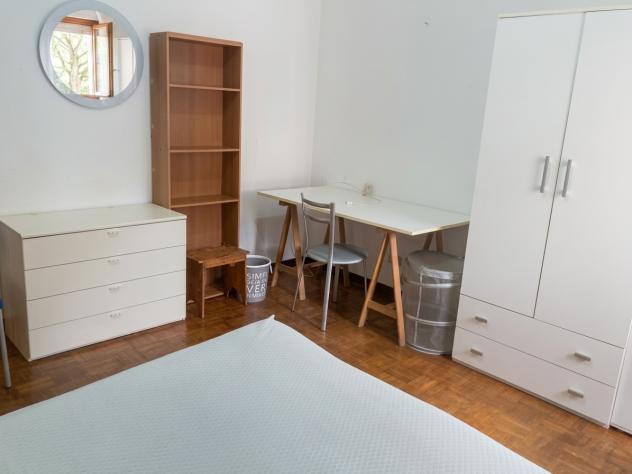 Stanza in appartamento in affitto a Parma - Foto 4