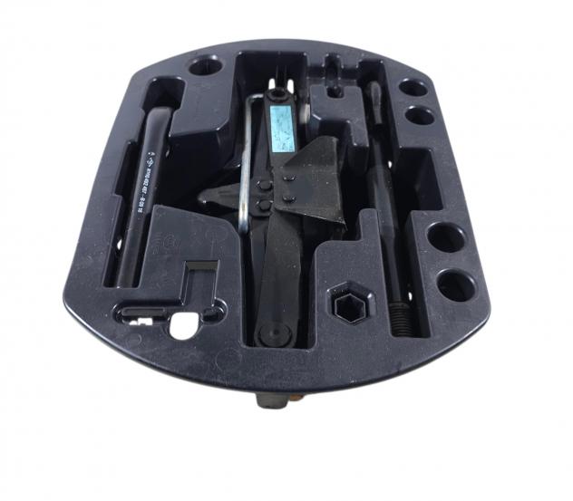 KIT ATTREZZI RUOTINO DI SCORTA RENAULT Captur Serie 995040911R Diesel 1500 (1319) - Foto 2