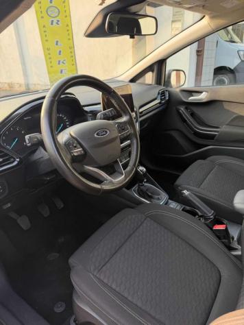 FORD Fiesta 1.0 Ecoboost Hybrid 125 CV 5 porte rif. 23951714 - Foto 9
