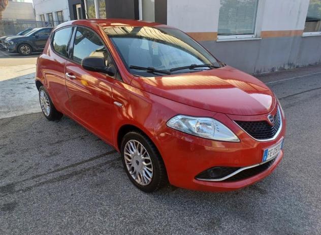Lancia Ypsilon 1.2 69 CV 5 porte Silver