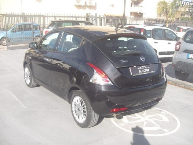 Lancia Ypsilon 1.2 69 CV Gold - 2016 - Foto 3