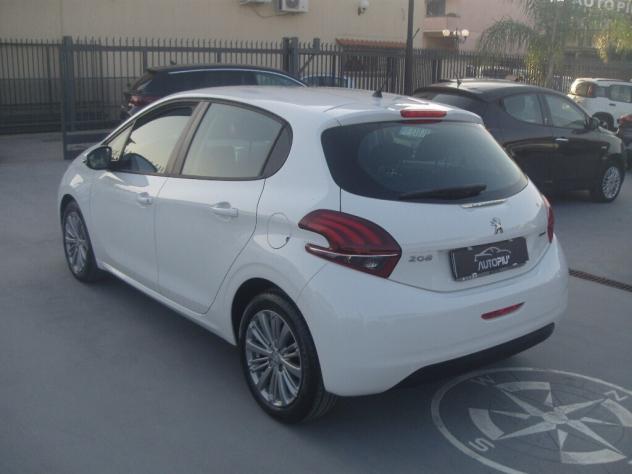Peugeot 208 BlueHDi 75 5 porte Allure - 2015 - Foto 3