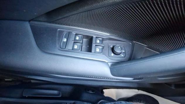 VOLKSWAGEN Tiguan 2.0 TDI 150 CV DSG Life rif. 23789929 - Foto 10
