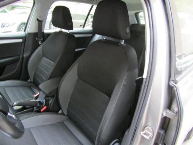 SKODA Octavia Wagon 2.0 TDi SCR Executive 4x4 DSG * 208.000 KM * rif. 23913924 - Foto 7
