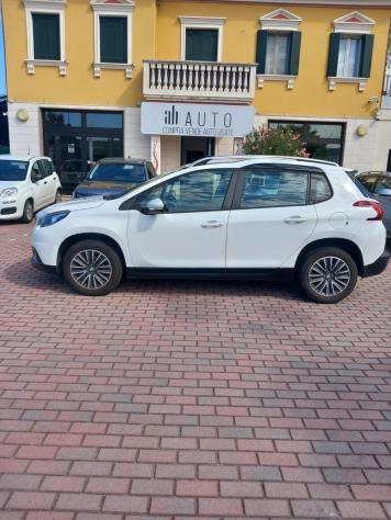 Peugeot 2008 PureTech 82 Allure - Foto 8