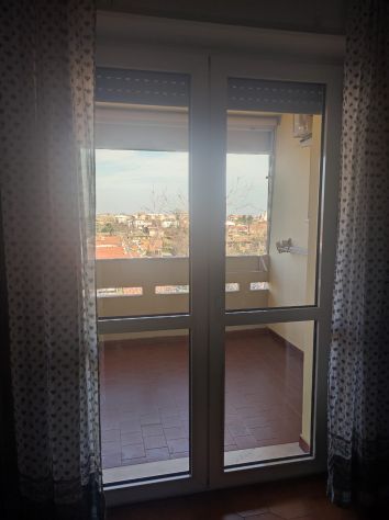 Una stanza libera per affitto - Foto 4
