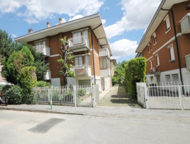 Villa di 217 m² con più di 5 locali e box auto doppio in vendita a Padova