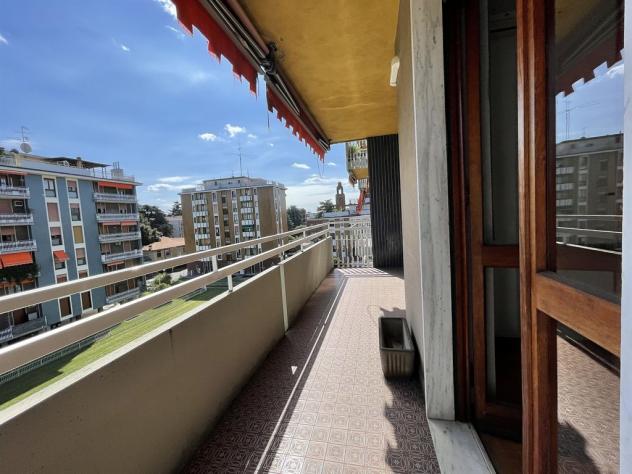Centro Villasanta - Appartamento di 4 locali doppi servizi con balconi - Foto 12