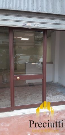 BRAVETTA VIA SOGLIANO NEGOZIO IN LOCAZIONE - Foto 8