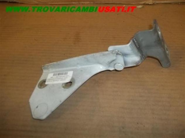 CERNIERA S.COFANO ANT. BIANCA RENAULT MEGANE 3p / 5p  Carrozzeria  Lamierati esterni  Cofano  Cerniera cofano  RENAULT - MEGANE 3p / 5p - 01-02-2006 -