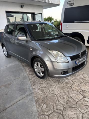 Suzuki Swift 1.3 DDiS 5p. GLX-2005 - Foto 2
