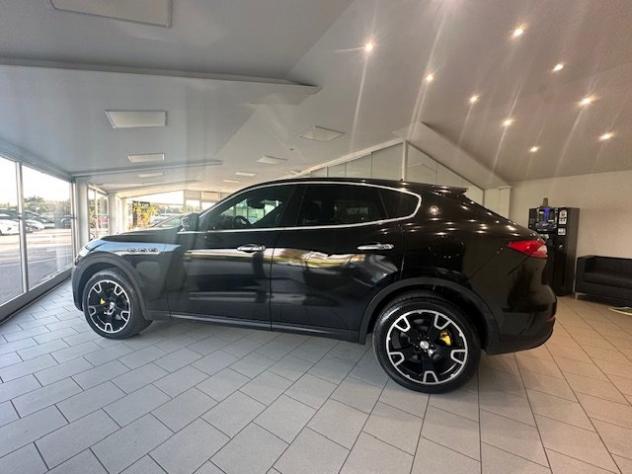 Maserati Levante V6 Diesel 275 CV AWD Granlusso