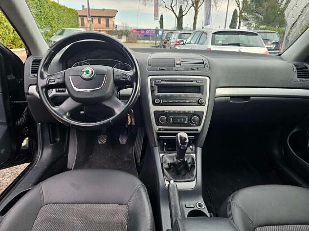 Skoda Octavia 1.6 TDI CR F.AP. Wagon Elegance - Foto 8