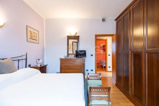 Elegante appartamento indipendente con giardino privato e ampio garage - Foto 15