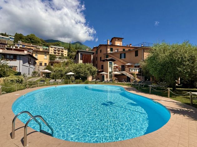 Giardiniere / tuttofare stagione - piscina e manutenzione - Foto 3