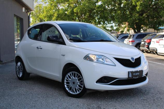 Lancia Ypsilon 1.2 69 CV 5 porte GPL Ecochic Gold - Foto 7