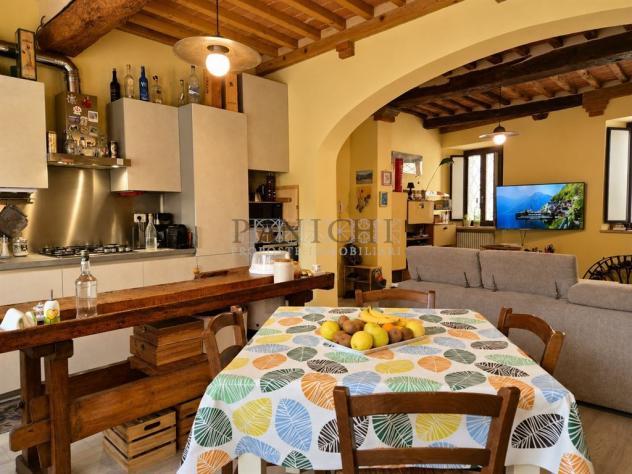 Appartamento terratetto rustico con garage – vicino al centro storico - Foto 8