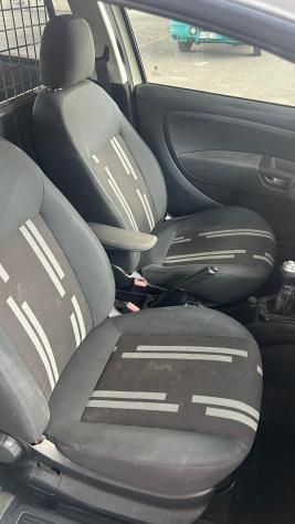 Fiat Punto 1.3 MJT 75CV 3 porte Van 2 posti - Foto 8