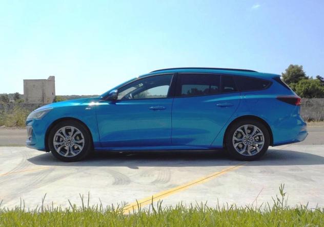 Ford Focus 1.0 EcoBoost Hybrid 155 CV Powershift SW ST-line - Foto 10