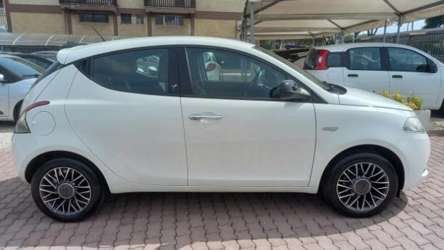 LANCIA Ypsilon 1.2 69 CV 5 porte rif. 24043936 - Foto 8