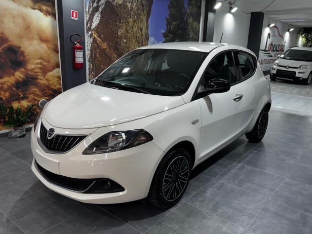 Lancia Ypsilon 1.0 FireFly 5 porte S&S Hybrid Gold