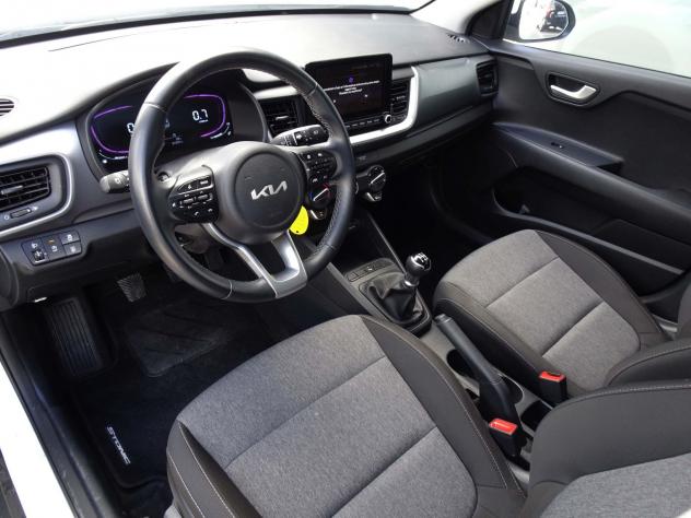 Kia Stonic 1.2 MPI Urban - Foto 6