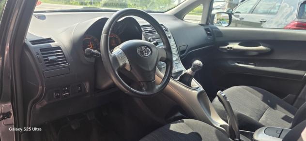 Toyota Auris 1.4 benzina Neopatentati - Foto 10