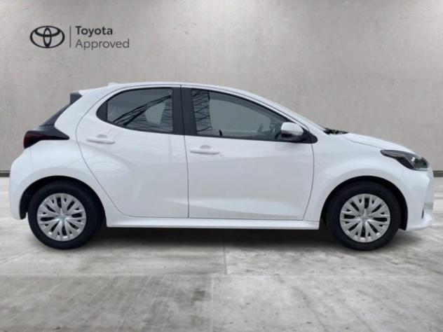 TOYOTA Yaris 1.0 5 porte Active rif. 23936343 - Foto 4