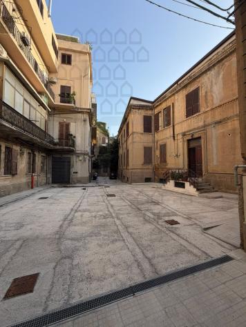 VILLA di 30 vani e di 2000 mq (MESSINA) rif. 3VSA18288 - Foto 2