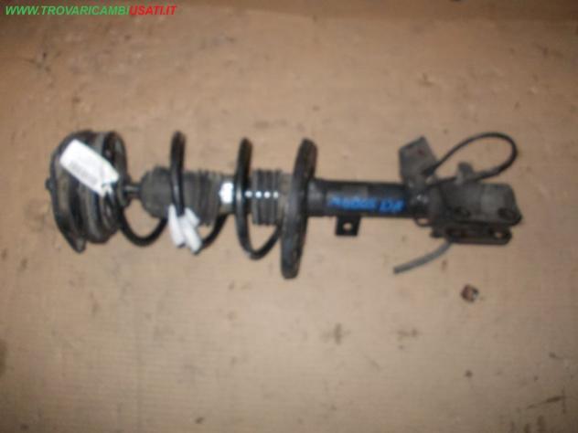 AMMORTIZZATORE ANT.D. 1.5 DCI RENAULT CLIO (C85/B85) 3p / 5p Meccanica Assale Sospensioni Ammortizzatore ant. dx. RENAULT - CLIO III 3/5 P - 01-0