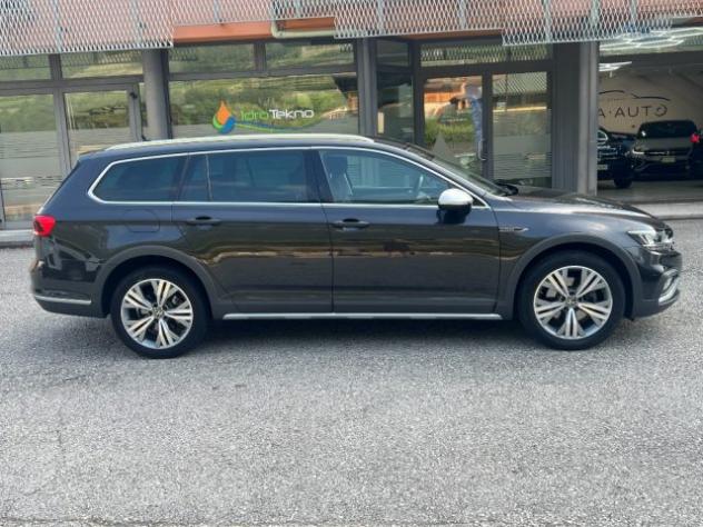 VOLKSWAGEN Passat Alltrack 2.0 TDI 200 CV 4MOTION DSG rif. 23834151 - Foto 3