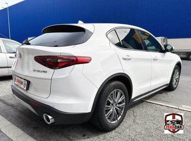 Alfa Romeo Stelvio 2.2 Turbodiesel 160 CV AT8 RWD Business - Foto 6
