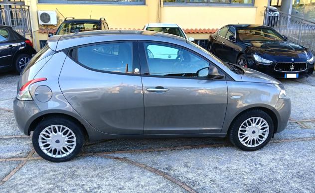 Lancia Ypsilon 1.2 69 CV 5 porte GPL Ecochic garanzia 12 mesi - Foto 4