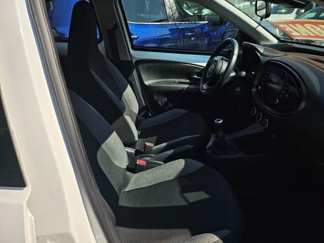 Toyota Aygo X 1.0 VVT-i 72 CV 5 porte 09/2022 - Foto 9