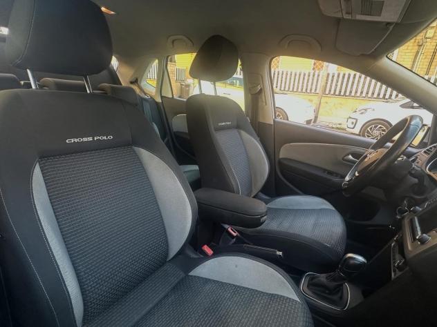 Volkswagen Polo Cross 1.4 TDI DSG BlueMotion Technology - Foto 7